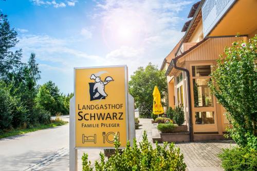 Landgasthof Schwarz - Hotel - Windsbach