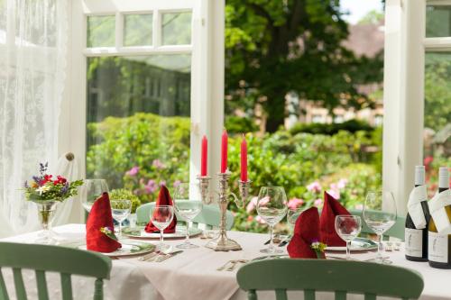 อาหารและเครื่องดื่ม, Gastehaus Schloss Bothmer in ชวาร์มสเตดท์