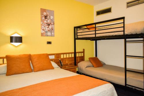 Hotel La Colina Room Type - Standard Family Room Hotel La Colina Room Type - Standard Family Room