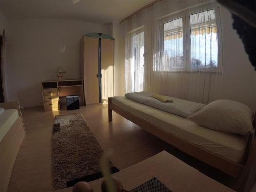 Rooms Deny - image 12