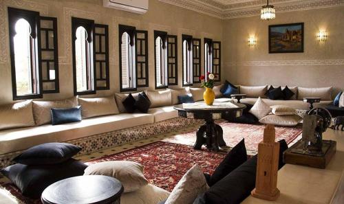 Kasbah ATFEL Stop at Kasbah ATFEL to discover the wonders of Marrakech. Offering a variety of facilities and services, the property provides all you need for a good nights sleep. Service-minded staff will welcome