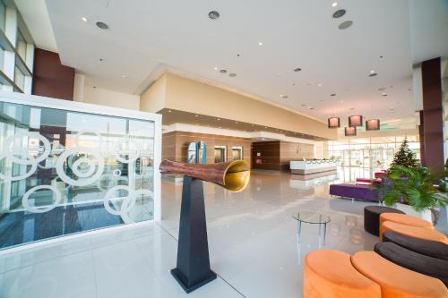 嘉勒酒店及會議中心 (Gala Hotel y Convenciones) in 雷西斯滕西亞