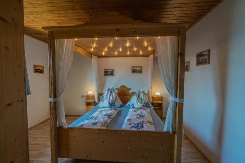 Apartment Christine in Weyregg Am Attersee