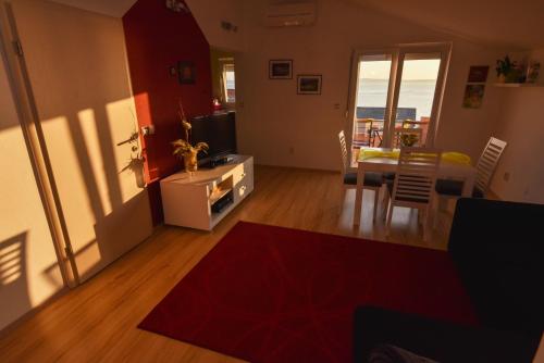 Facilities, Bonaca in Rtina