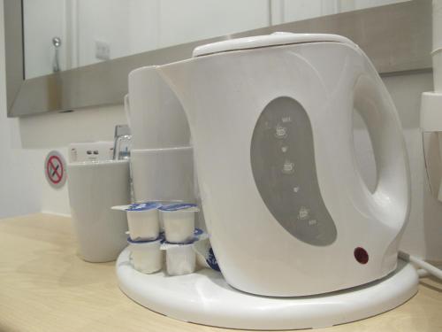 Alhambra Hotel - image 6