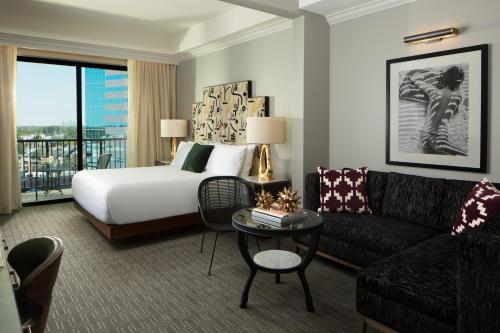 Hotel ZaZa Houston Memorial City - image 6