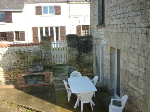 Gite Maison de campagne 86120-22 couchages in ปัวเตียร์ ฟูตูโรสโคป