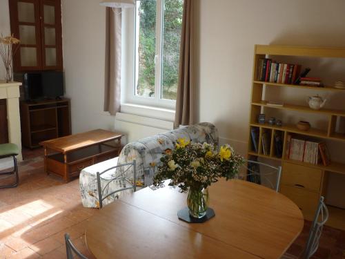 Gite Maison de campagne 86120-22 couchages in ปัวเตียร์ ฟูตูโรสโคป