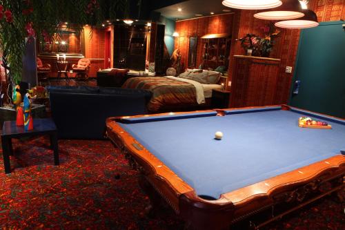 Mariaggi's Theme Suite Hotel & Spa