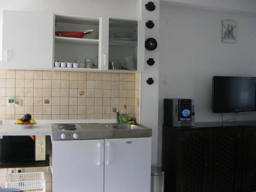  Seaside apartment for 2 p in Trogir