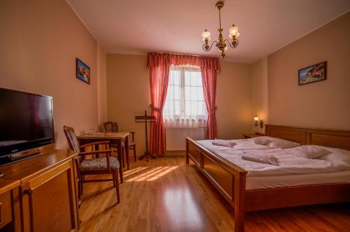 Hotel Tři Věžičky - image 11