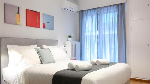 Modern Downtown Flat near the Acropolis by UPSTREET - image 5