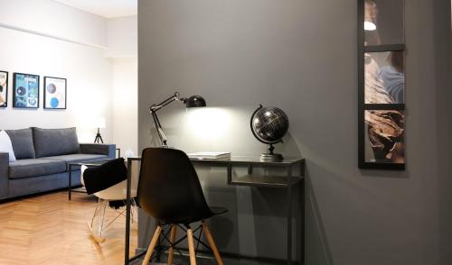 Modern Downtown Flat near the Acropolis by UPSTREET - image 5