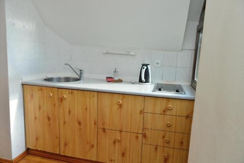 ห้องครัว, Penzion a Restaurace Pintovka in ทาบอร์