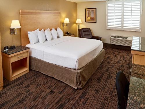 LivINN Hotel St Paul East / Maplewood - image 9
