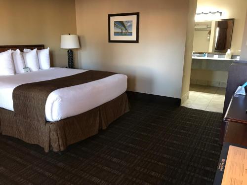 Best Western Lakewood Motor Inn