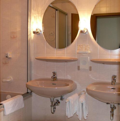 Double Room with Waterbed