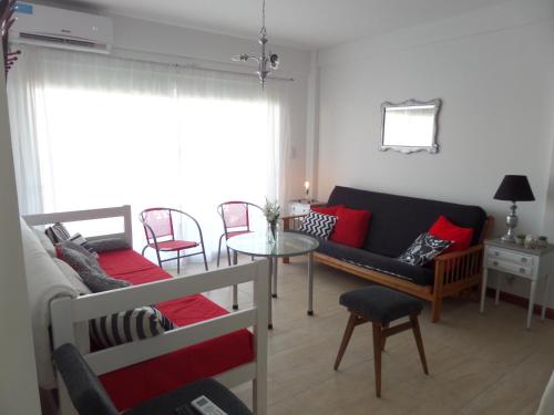 . Francia Apartment II