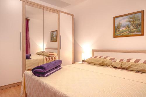 Apartment Njivice 5362b - image 7