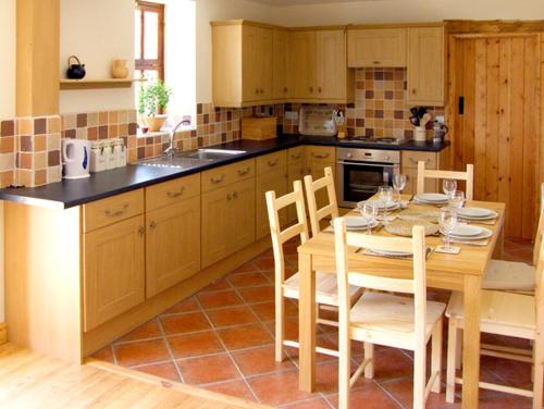 Nuffies Cottage - image 4