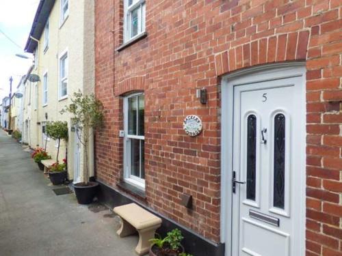 

Backlet Cottage