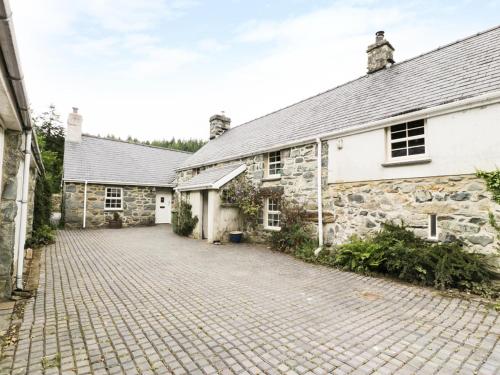 Hen Gelligemlyn - The Annexe - image 7