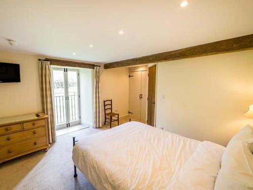 Dale House Farm Cottage - image 4