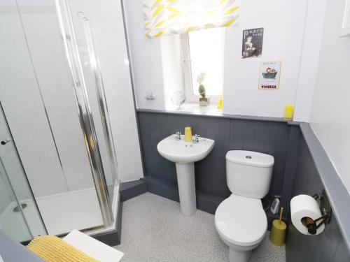Black Horse Cottage - image 2
