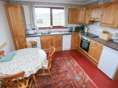 2 Bayview Bungalow in Inverasdale