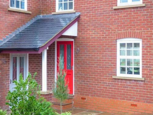 

New Station Cottage