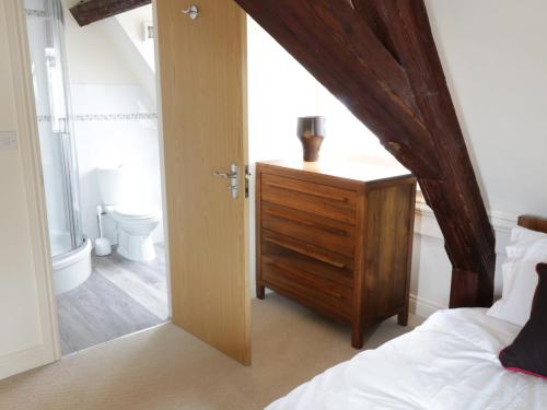 4 Old School Close In Settle United Kingdom Reviews Prices