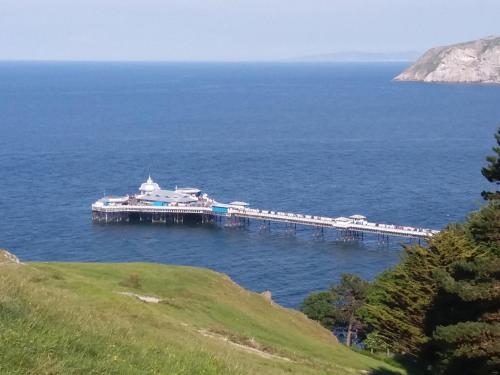 Little Orme View - image 5