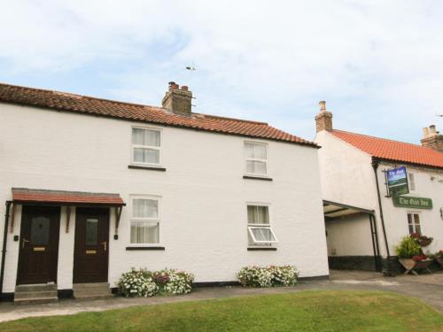 Spring View Cottage - main image