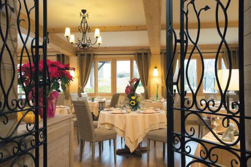 Viesnīcas āriene, La Couronne in Jougne