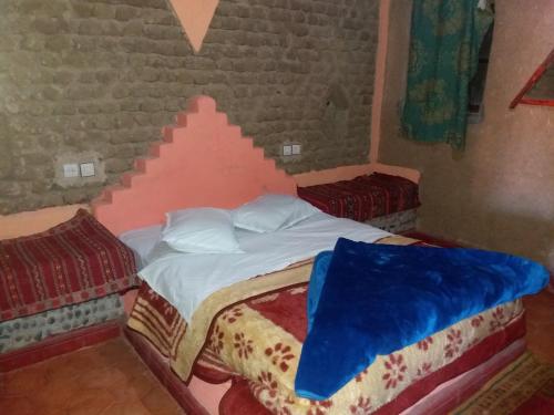 1 twin bed