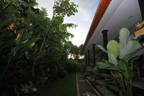 Teba Jati Guest House