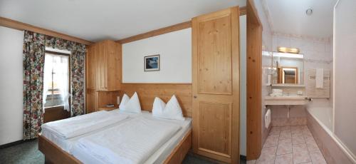 Single Room with Balcony