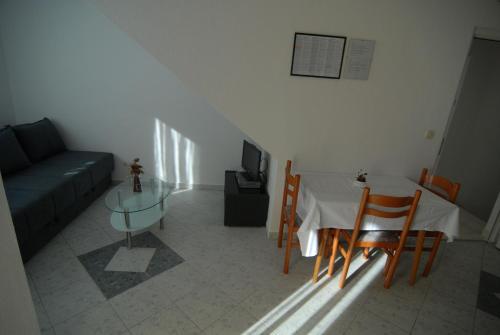 Apartment with Sea View image 10