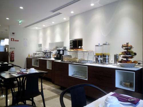 Hotel Aveiro Center - image 7