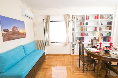 Magnificent luxury retrostyle flat Acropolis view