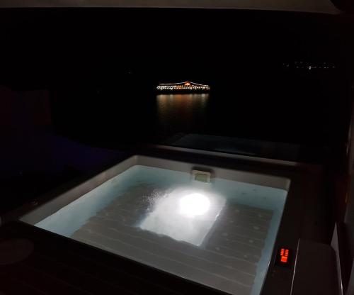 Hyperion Oia Suites - image 8