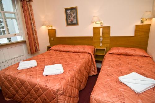 Alexandra Hotel - image 4