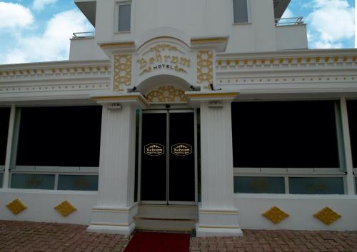 Behram Hotel - image 4