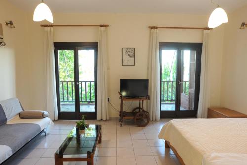 Spyrou Studios & Apartments in 阿諾萊高尼亞