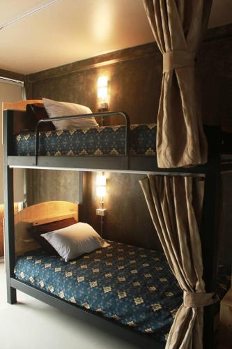 Club76 Bunk bed. ( Club76 Bunk bed. )