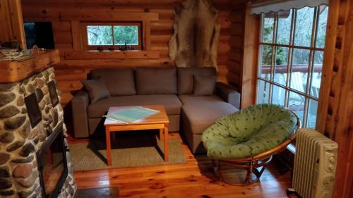 Poodli Holiday Home in Kivi