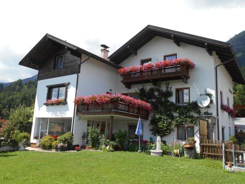  Gästehaus Sonnenheim, Pension in Thaur