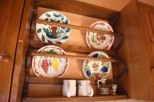 Antifanous Apartments