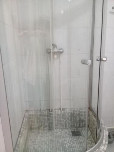 Yunas Hotel - image 2