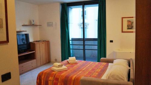 Caravaggio Apartments - image 2